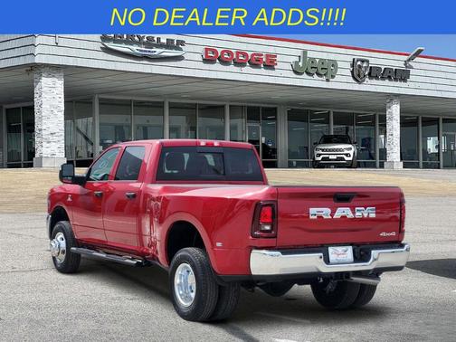 Molten Red Pearlcoat 2026 RAM 3500 Tradesman Crew Cab 4x4 8' Box