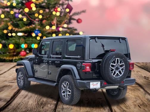 2025 Jeep Wrangler 4-Door Sahara 4x4