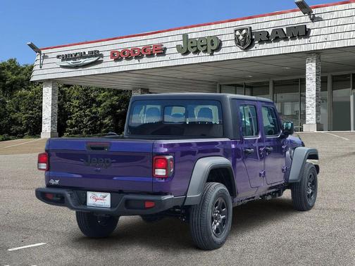 2026 Jeep Gladiator Sport