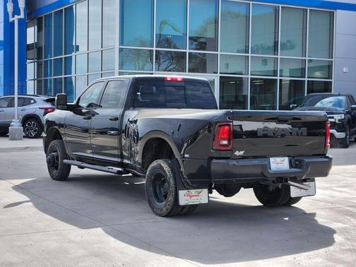 2026 RAM 3500 Tradesman Crew Cab 4x4 8' Box