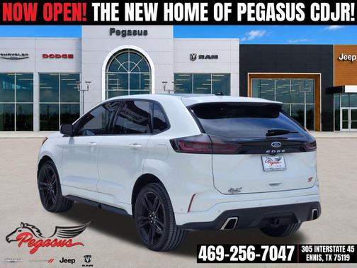 STAR WHITE 2022 Ford Edge ST