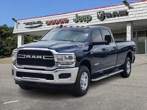 2022 RAM 2500 Tradesman Crew Cab 4x2 8' Box