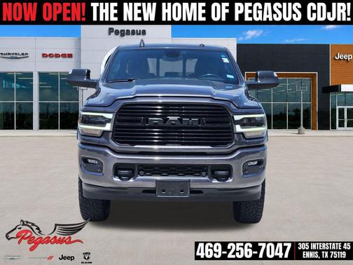 Granite Crystal Metallic Clearcoat 2022 RAM 2500 Laramie Crew Cab 4x4 6'4' Box