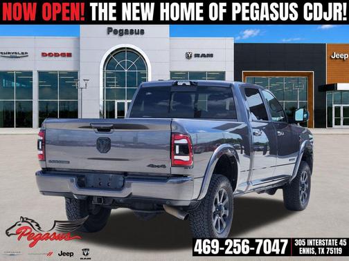 Granite Crystal Metallic Clearcoat 2022 RAM 2500 Laramie Crew Cab 4x4 6'4' Box