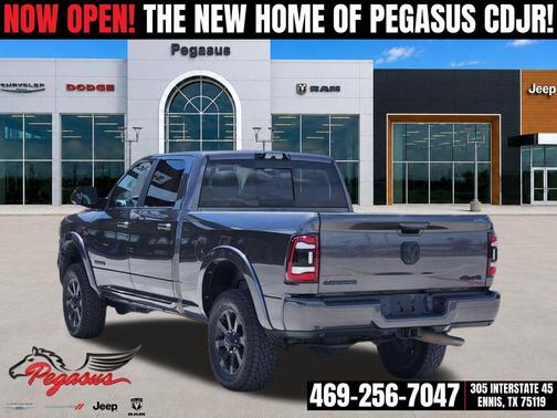 Granite Crystal Metallic Clearcoat 2022 RAM 2500 Laramie Crew Cab 4x4 6'4' Box