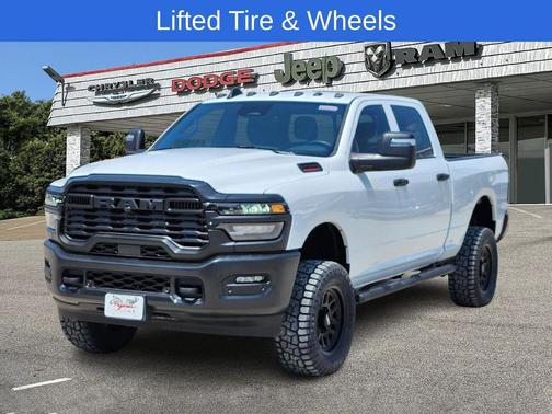 2025 RAM 2500 Tradesman Crew Cab 4x4 6'4' Box