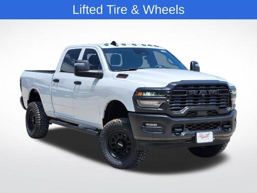 2025 RAM 2500 Tradesman Crew Cab 4x4 6'4' Box