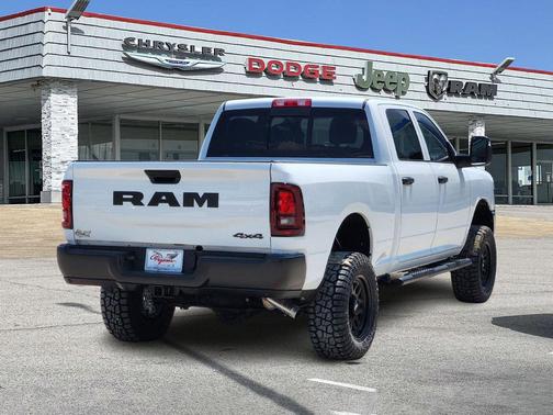2025 RAM 2500 Tradesman Crew Cab 4x4 6'4' Box