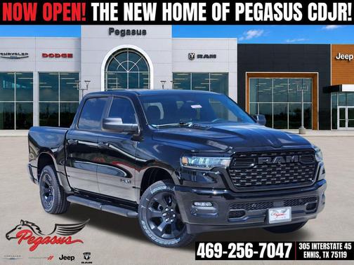 Diamond Black Crystal Pearlcoat 2026 RAM 1500 Express