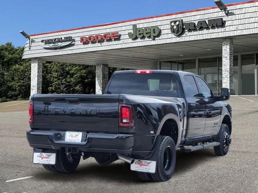 2026 RAM 3500 Lone Star Crew Cab 4x4 8' Box
