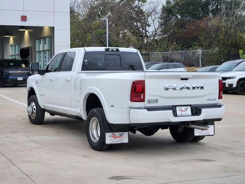 2026 RAM 3500 Longhorn