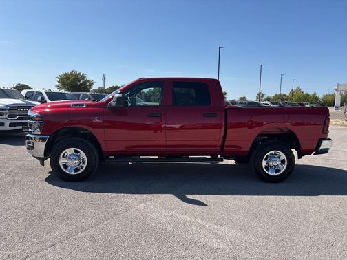 2026 RAM 2500 Tradesman Crew Cab 4x4 6'4' Box