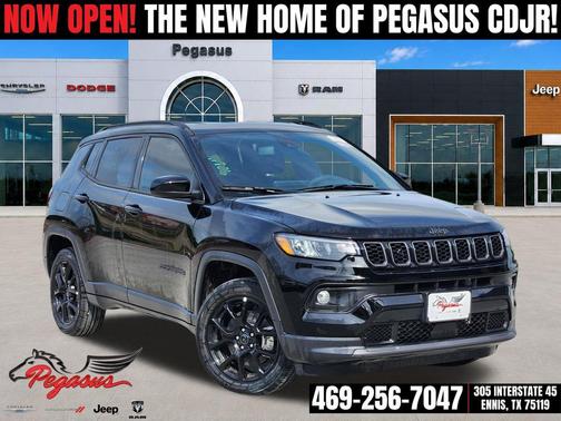 Diamond Black Crystal Pearlcoat 2026 Jeep Compass Latitude