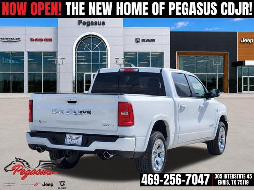 Bright White Clearcoat 2026 RAM 1500 Big Horn/Lone Star