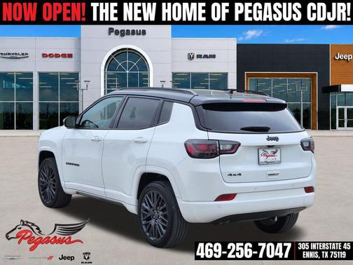 Bright White Clearcoat 2024 Jeep Compass Limited