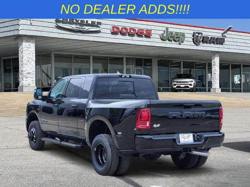 Diamond Black Crystal Pearlcoat 2026 RAM 3500 Laramie Mega Cab 4x4 6'4' Box