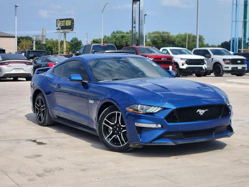 2022 Ford Mustang GT Premium