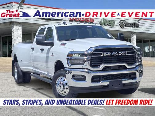2025 RAM 3500 Tradesman Crew Cab 4x4 8' Box