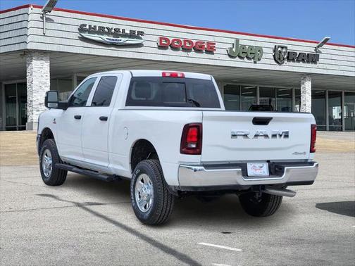 2025 RAM 2500 Tradesman Crew Cab 4x4 6'4' Box