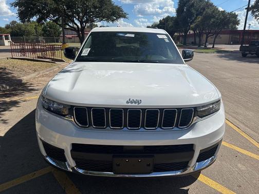 2024 Jeep Grand Cherokee L Laredo