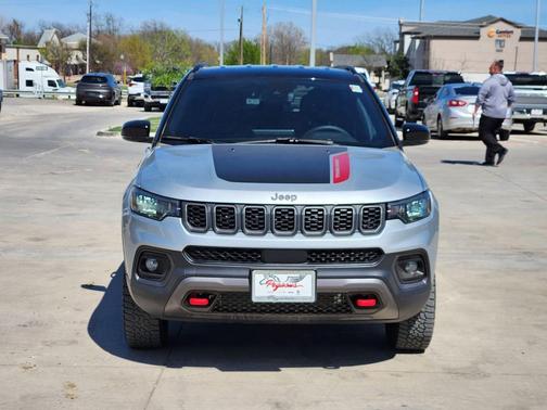 2025 Jeep Compass Trailhawk