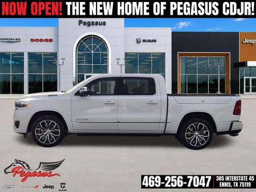 Bright White Clearcoat 2026 RAM 1500 ST