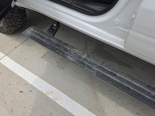 Bright White Clearcoat 2019 RAM 1500 Big Horn