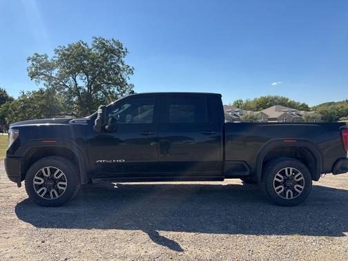 2021 GMC Sierra 2500 AT4