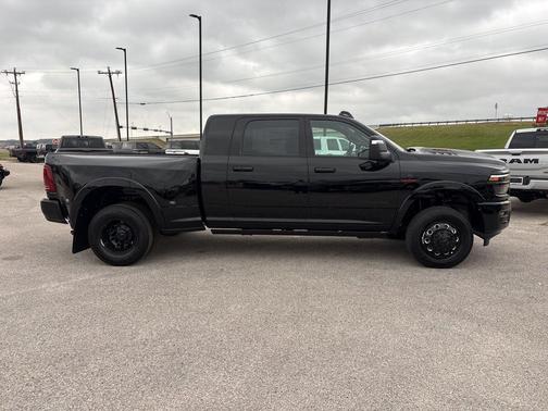 2026 RAM 3500 Limited Mega Cab 4x4 6'4' Box