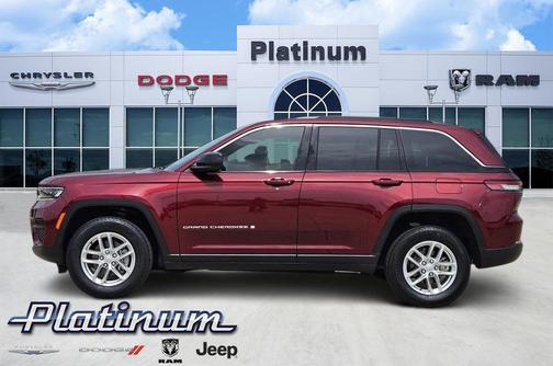 Velvet Red Pearlcoat 2025 Jeep Grand Cherokee Laredo