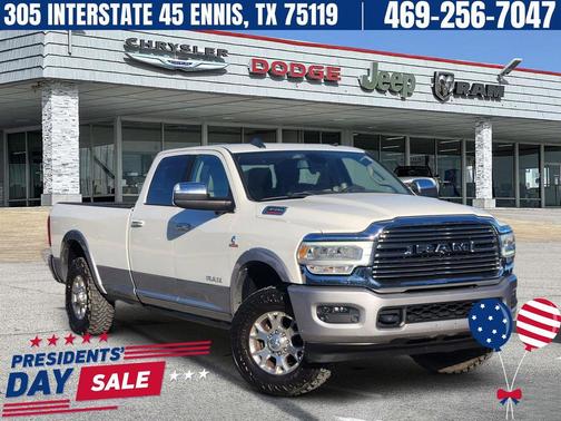 2020 RAM 3500 Laramie Crew Cab 4x4 8' Box