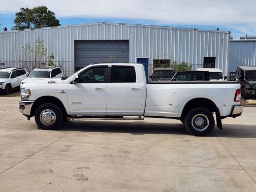 2019 RAM 3500 Lone Star Crew Cab 4x4 8' Box