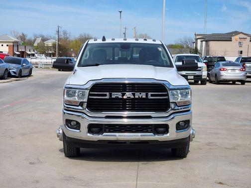 2019 RAM 3500 Lone Star Crew Cab 4x4 8' Box