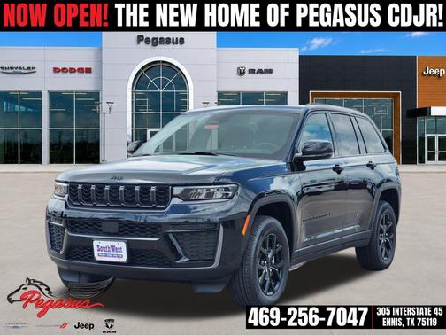 Diamond Black Crystal Pearlcoat 2026 Jeep Grand Cherokee Altitude