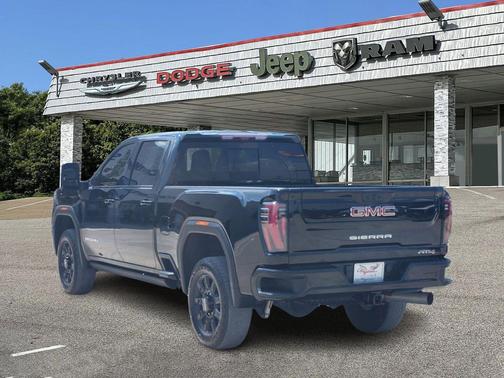 2024 GMC Sierra 2500 AT4