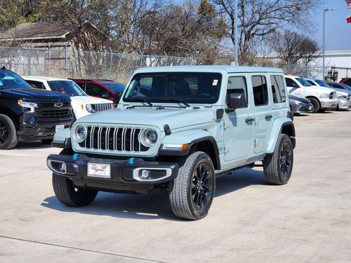 2024 Jeep Wrangler 4xe Sahara