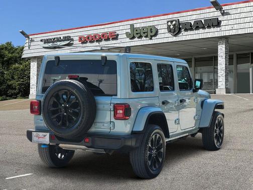 2024 Jeep Wrangler 4xe Sahara