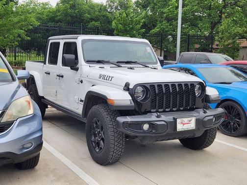 Bright White Clearcoat 2023 Jeep Gladiator Willys 4x4