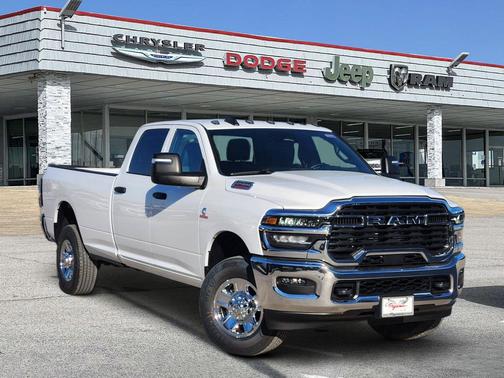 2026 RAM 2500 Tradesman Crew Cab 4x4 8' Box