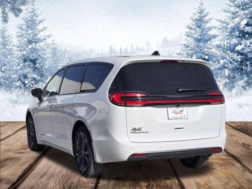 2026 Chrysler Pacifica L