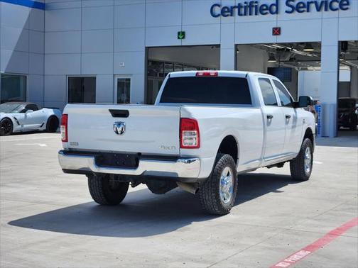 2022 RAM 3500 Tradesman Crew Cab 4x4 8' Box