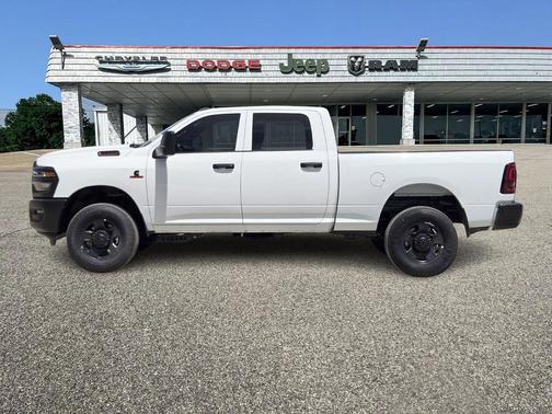 2025 RAM 2500 Tradesman Crew Cab 4x4 6'4' Box