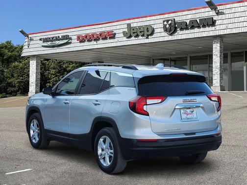 2022 GMC Terrain SLE