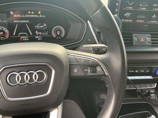 2022 Audi Q5 45 S line Premium Plus