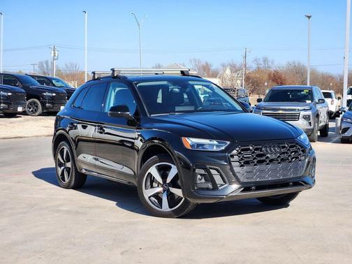 2022 Audi Q5 45 S line Premium Plus