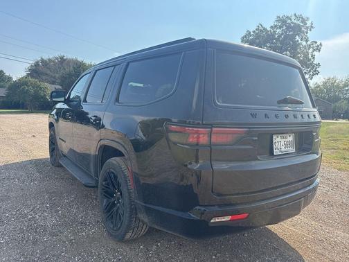 2023 Jeep Wagoneer Series II Carbide 4x4