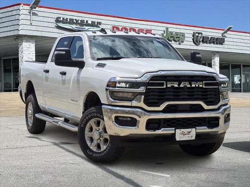 2025 RAM 2500 Lone Star Crew Cab 4x4 6'4' Box