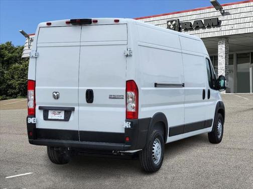 2025 RAM ProMaster 2500 Tradesman