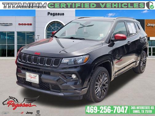 Diamond Black Crystal Pearlcoat 2023 Jeep Compass (RED) Edition 4x4