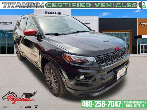 Diamond Black Crystal Pearlcoat 2023 Jeep Compass (RED) Edition 4x4